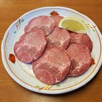 デブちゃん焼肉処 - 「牛タン (790円)」