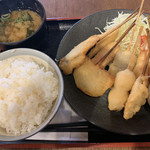 Kushikatsu To Osake Dengana - 