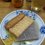 伊勢屋酒店 - おでん。