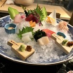 魚貝三昧 げん屋 - 本日のお任せ刺し盛