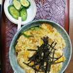 東亭 - かつ丼600円。確かに昔ながらの正統派ストロングスタイルのかつ丼。