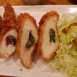 おぎ野 - 鶏ささ身梅シソ巻きフライ