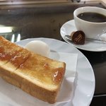 喫茶 樹楽 - ホットコーヒー350円とモーニング