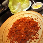 ラヴィリンス - メインの、エビキーマカレー、シャキシャキのレタス、黄身が濃い自家製マヨネーズの登場です。