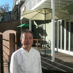 アコテ - オーナーシェフの福本氏（お見送りありがとう）