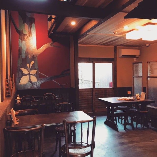 cafe de naeclose photo 4