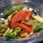 鮨 波づき - フルーツトマトをマグロの脂で炒めたサラダ