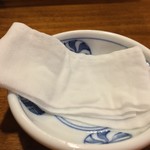 鮨 波づき - おしぼりは女将さんの手縫いだそうです