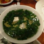 ベトナムちゃん - ニラと豆腐のスープ