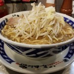 らーめん大 - ラーメン・中盛。