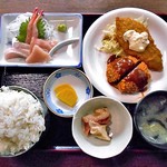 大衆割烹八珍柿 - おまかせ定食（大盛）