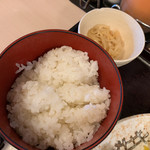 Tonkatsu Ichiban - ご飯と小鉢(切干大根)