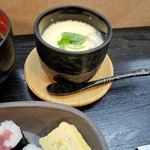 Sushidokoro Yuuyuu - 茶碗蒸し付きます