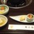 蟹喰い処 蟹工船 - かに酢【左奥】、かに豆腐【左手前】、前菜二点盛り【右中央】