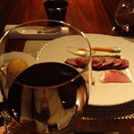 グランファミーユ・シェ松尾 - フランス産マグレ"鴨胸肉"のロースト、イタリアのボージョレ赤ワイン