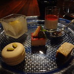 グランファミーユ・シェ松尾 - 本日のアイスとプチデザート盛り合わせ