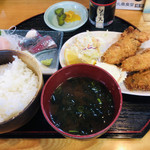 丸魚食堂 - かきフライ定食 1200円