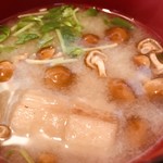 げんき食堂 - 豚ロース生姜焼き定食＠690円の味噌汁