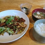 野の花 - 豚バラとキャベツのみそ炒め定食 750円(税込)