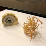 まつむら - 八品目：さいまき海老の脚の素揚げ