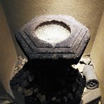 寿志 城助 - 著名な庭師が手掛けた｢つくばい｣