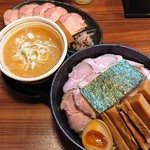 つけ麺 きらり - 「特海老つけ麺(麺増量570g)+チャーシュー増し+メンマ増し」