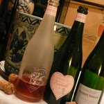 Takuambotantei - お座敷でワインを楽しむ