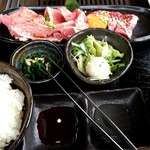 Yakiniku Dokoro Ittou - カルビ＋ハラミランチ(肉盛り、ご飯大盛り)