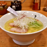 Torisoba kibi - 鶏そば@700円：全景