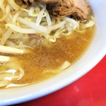 ラーメン二郎 - スープ