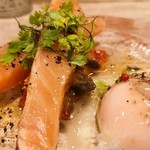 CURRY CLUB キュイエール - タスマニアサーモンのマリネ