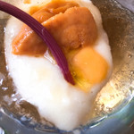 バローレ - 塩水ウニと新玉ねぎのムース♬
      ハマボウフウ…懐かしい…最後に食べたのは？
      何年前だろう…？シャキシャキして好き♡
      お浸し、天ぷらも美味しいよね♬