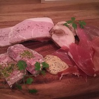 イレール人形町 - シャルキュトリー5種盛合せ