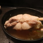 幸寿し - 味噌汁には大きな魚が入ってました