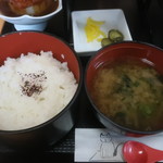 kitchen Sangria - ご飯と味噌汁