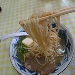 五圓安 - 麺のリフトアップ