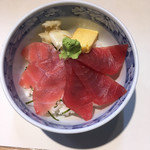 つきじ かんの - まぐろ丼 上から