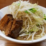 ラーメン 子ブタ屋 - そば中野菜マシ