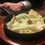 イタリアンレストラン&バル GOHAN 八重洲店 - アンチョビキャベツ