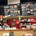 STEAK × WINE 肉バル LIMIT DISH - カウンターの様子１