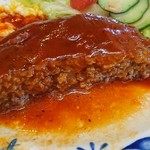 カフェ・アラカルト・ラパン - 肉汁もたっぷり