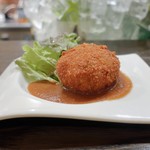 トリワイン ＰＩＫＯＳＨＨＨＵ - メンチカツ