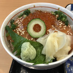 Komehachi - サーモン・ヒラメの漬け丼