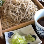 蕎麦匠　すゞのき - ざるそば大盛り