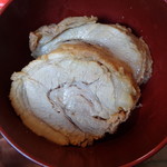 麺屋 歩夢 - これがデフォの豚