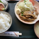 Kinassei - しょうが焼き定食