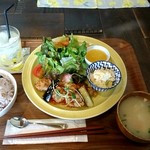 Kafe Remon - 日替りランチ　鶏からあげスイートチリソース