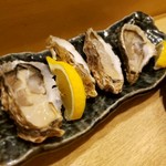 海鮮炭焼処とら太 - 生牡蠣