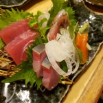 海鮮炭焼処とら太 - 刺身3点だけど4点