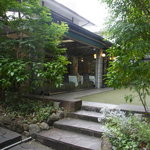 マノワール・ディノ - 